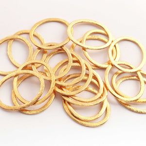 10 PCS Finest Quality Golden Oval Round Charm  24k Gold Plated 27mmx22mm  GPC574 - Tucson Beads