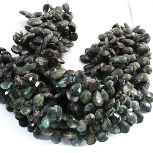 1  Strand Shaded Emerald Faceted Briolettes  - Pear Shape Briolettes  12mmx9mm-21mmx13mm - 10.5 Inches BR4187 - Tucson Beads