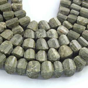 1  Strand  Green Agate Faceted Briolettes  - Fancy Shape Briolettes 14mmx5mm- 8 Inches BR01519 - Tucson Beads