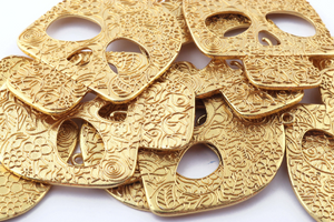 4 Pc Gold Skull Charm Pendant - 24k Matte Gold Plated - Brass Gold Skull Single Bail Pendant 62mmx46mm GPC1016 - Tucson Beads