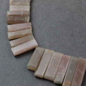 1 Strand Peach Moonstone Smooth Rectangle Briolettes  - Smooth Baguette Briolettes 13mmx7mm -31mmx7mm 10 Inches BR2283 - Tucson Beads